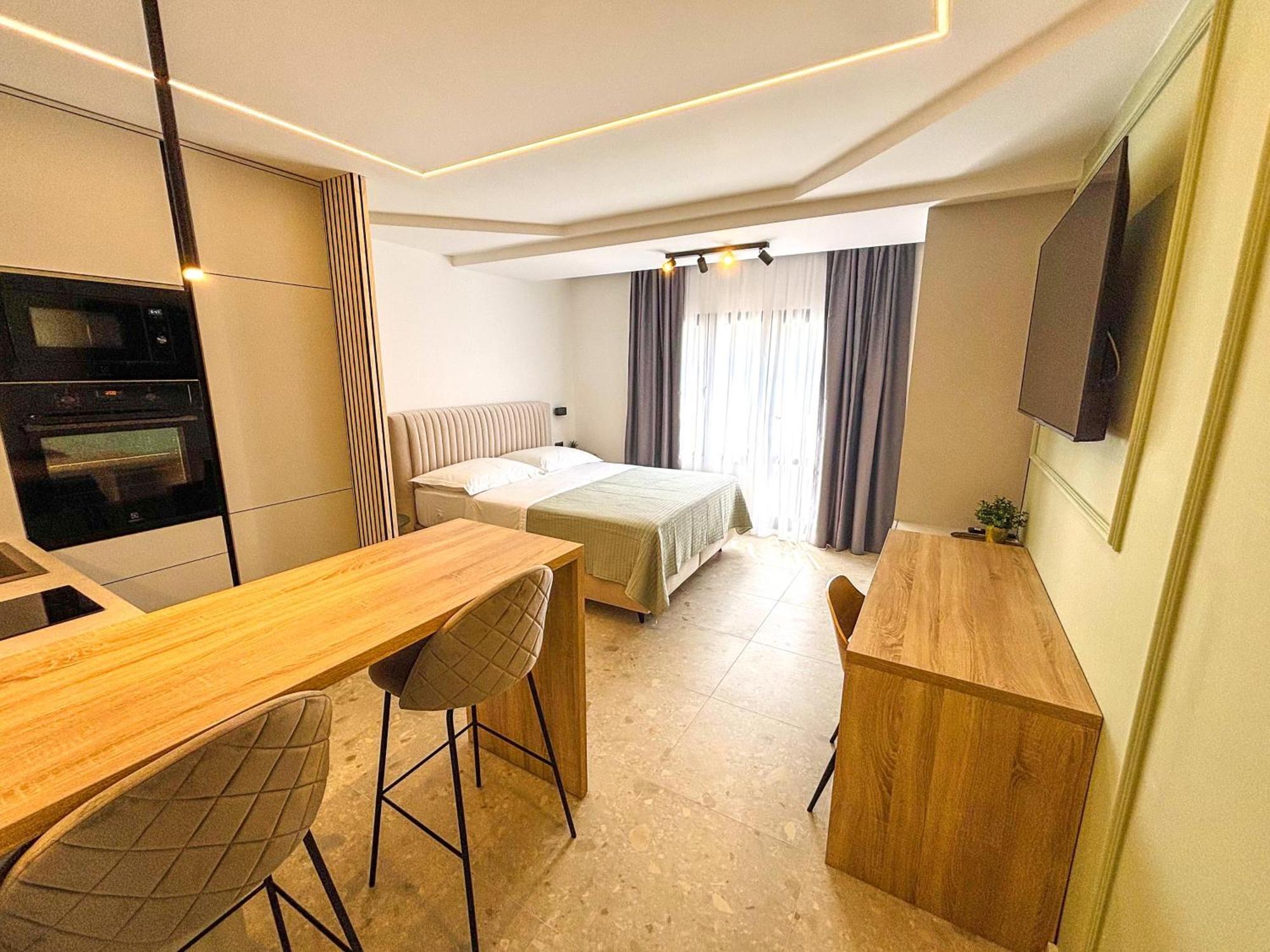 Marthinis Luxury Suites Split Extérieur photo