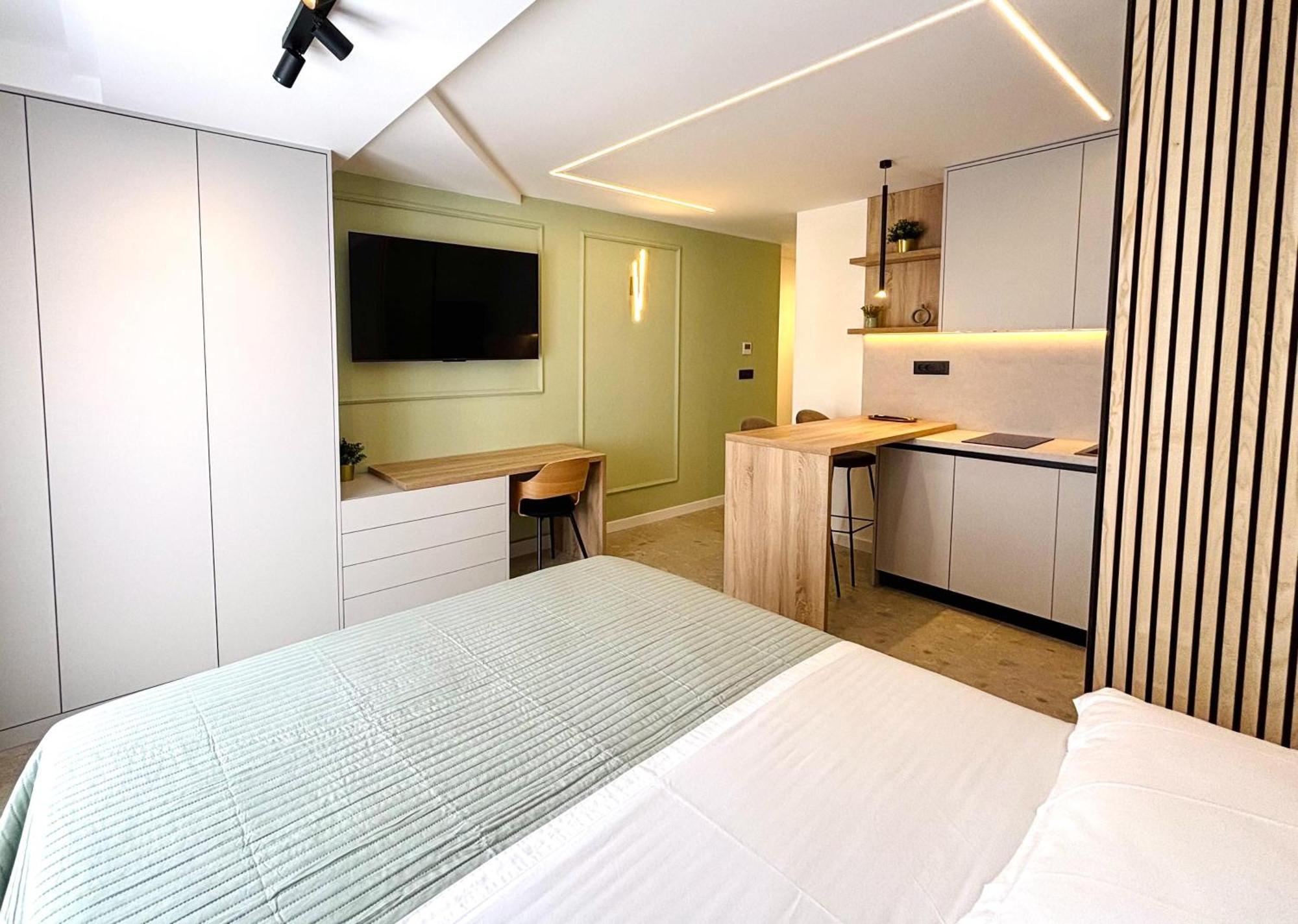 Marthinis Luxury Suites Split Extérieur photo