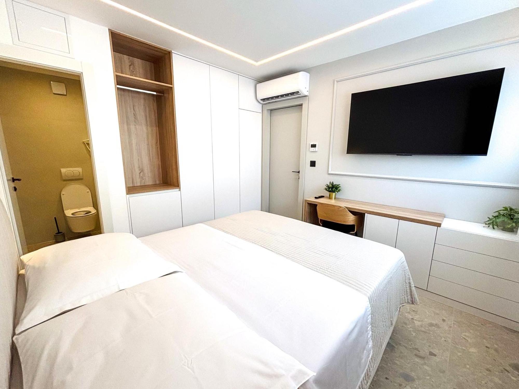 Marthinis Luxury Suites Split Extérieur photo